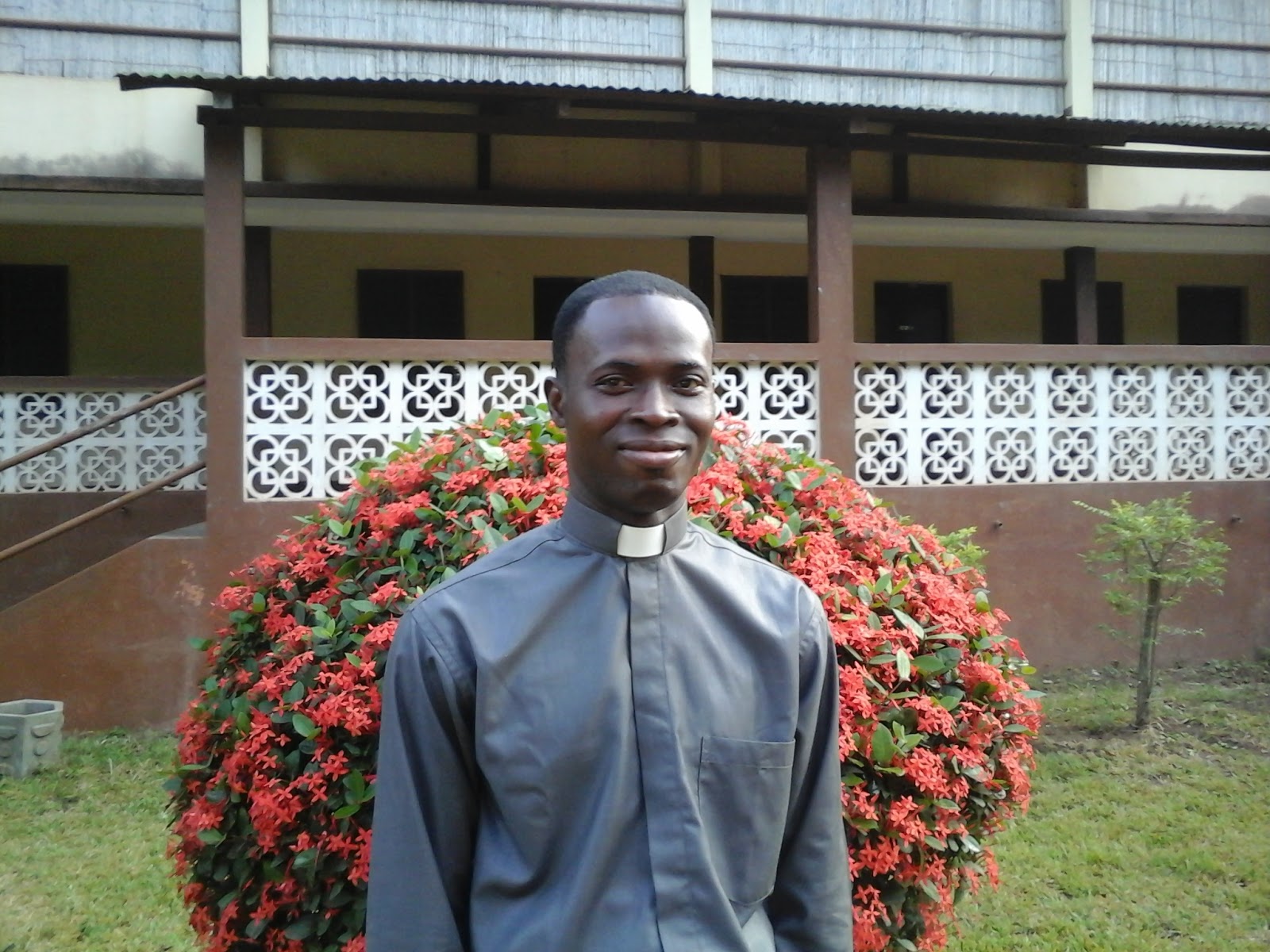 EgliseFamille de Lokossa Nomination des Nouveaux Prêtres