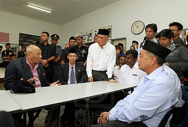 Isu Cameron Highlands : Masaklah Korang Sultan Pahang Murka @NajibRazak 