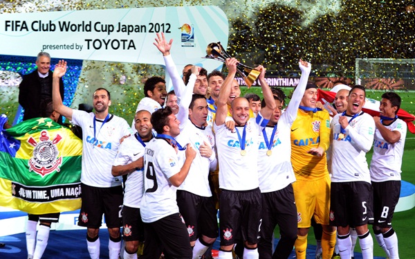 HISTÓRIA DO POLÊMICO MUNDIAL FIFA 2000 - CORINTHIANS CAMPEÃO DO