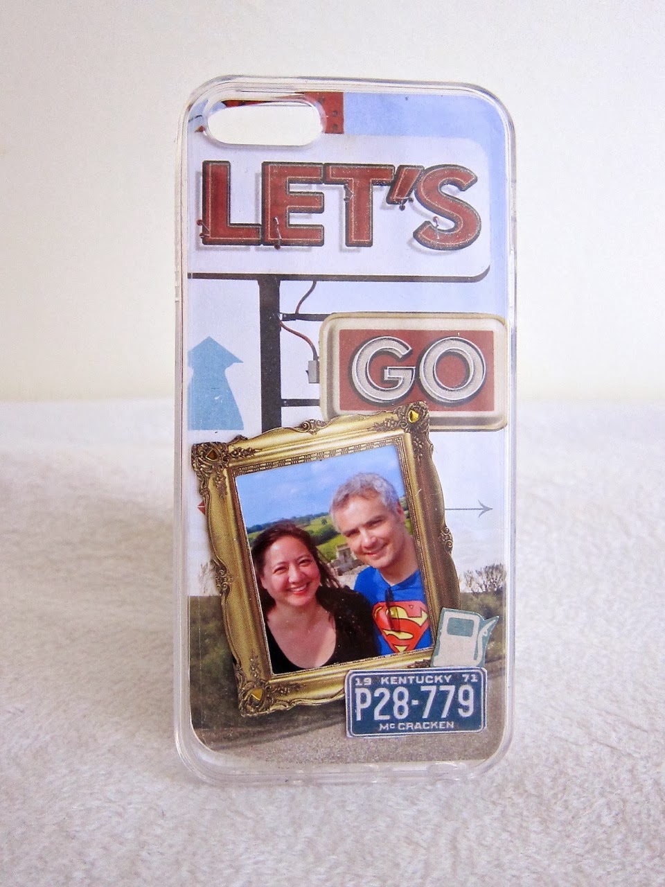A Page Out of My Book: Paper House: Cell Phone Case Inserts