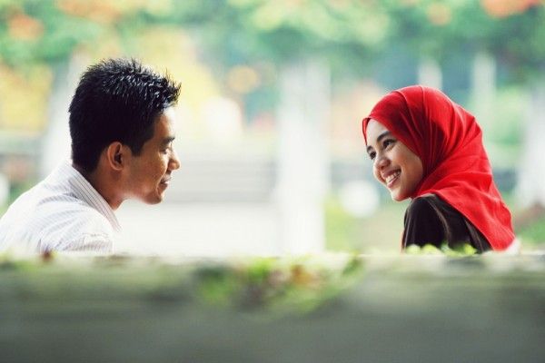 Kita Jatuh Cinta Karena “Kesempatan” Dan Kita Mempertahankannya Karena “Pilihan” Kita Jatuh Cinta Karena “Kesempatan” Dan Kita Mempertahankannya Karena “Pilihan”