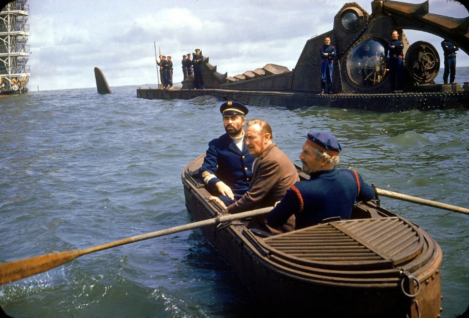 El Rincón De Los Eruditos 20 000 Leguas De Viaje Submarino 1955