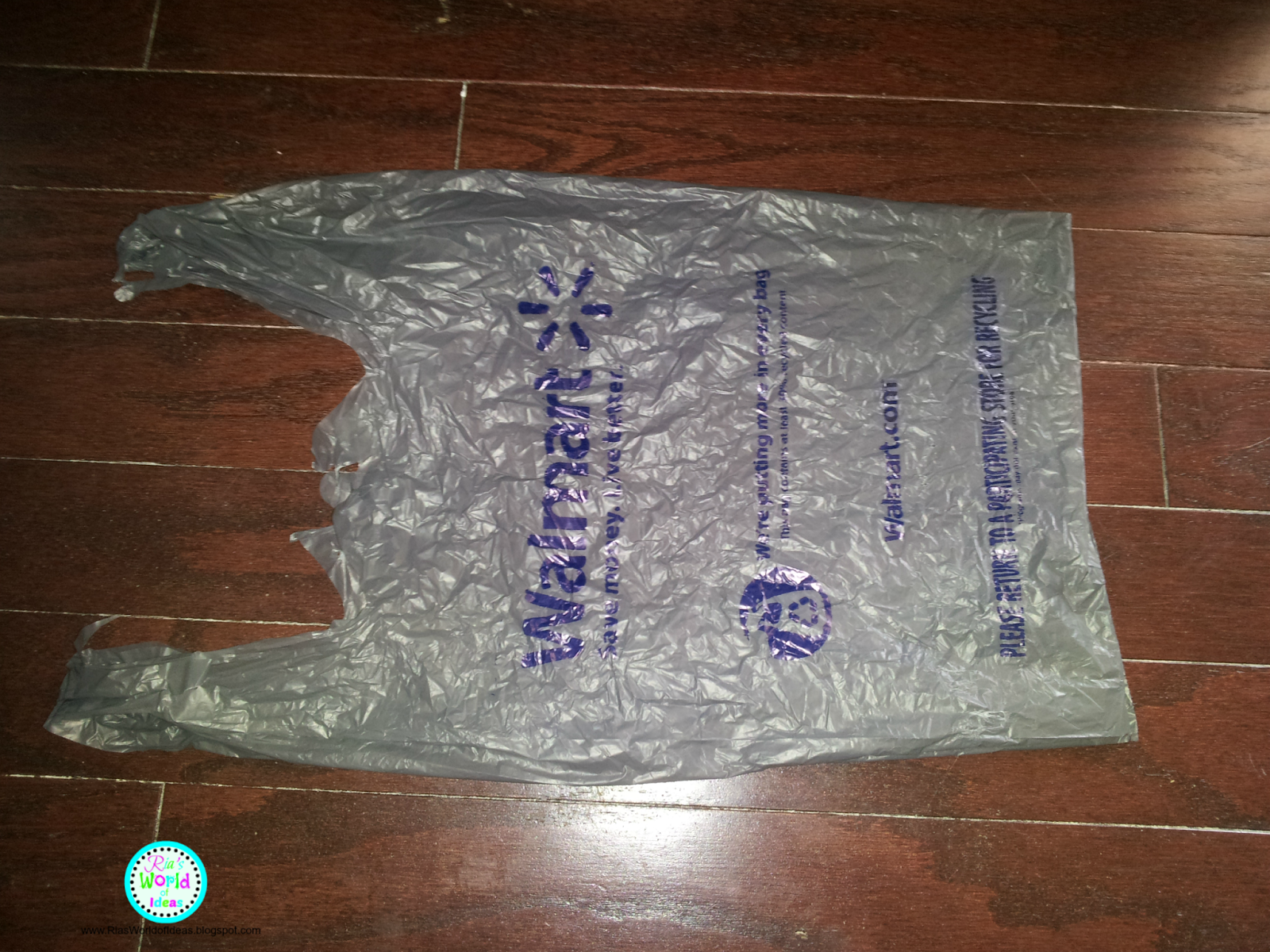 Ria's World of Ideas DIY Plastic Bag Organizer