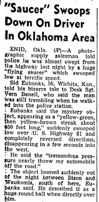 Saucer Swoops at Car - Daily Herald (Biloxi, MS) 7-30-1952 