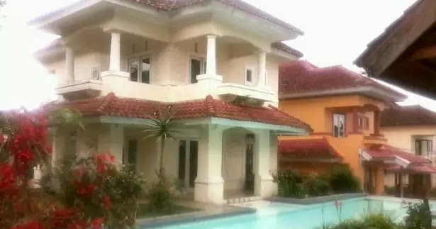 Sewa Villa 3 Kamar Plus Kolam Renang Kost dan kontrakan