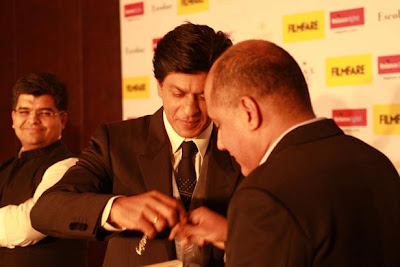 Shah Rukh Khan unveiled the special edition cover of Filmfare magazine