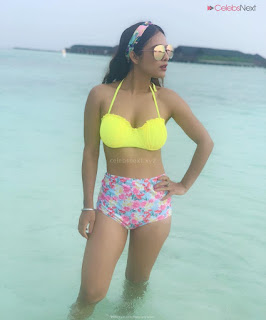 Neha Malik in Yellow Bikini Beautiful Actress Model in Spicy Yellow Bikini Pics .XYZ Exclusive 11