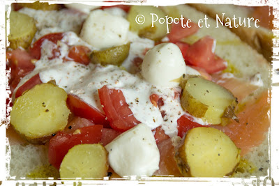 © Popote et Nature - Bruschetta saumon fumé-mozzarella-piment d'Espelette