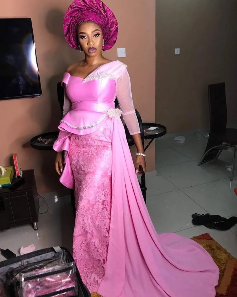 Wanna Be a Trendsetter- Checkout These Eye-popping Aso-Ebi Styles
