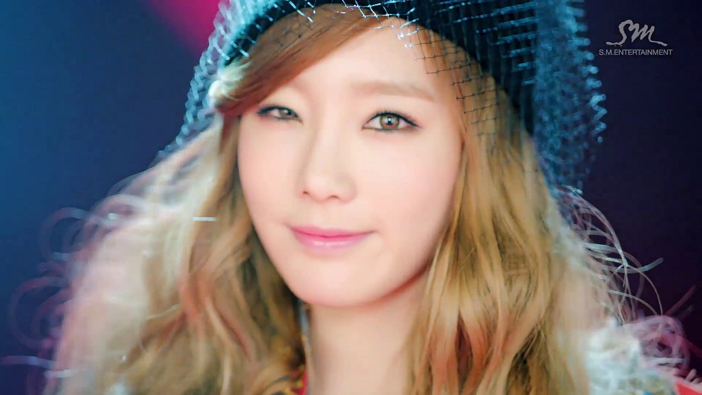 SNSD+Taeyeon+I+Got+A+Boy.jpg