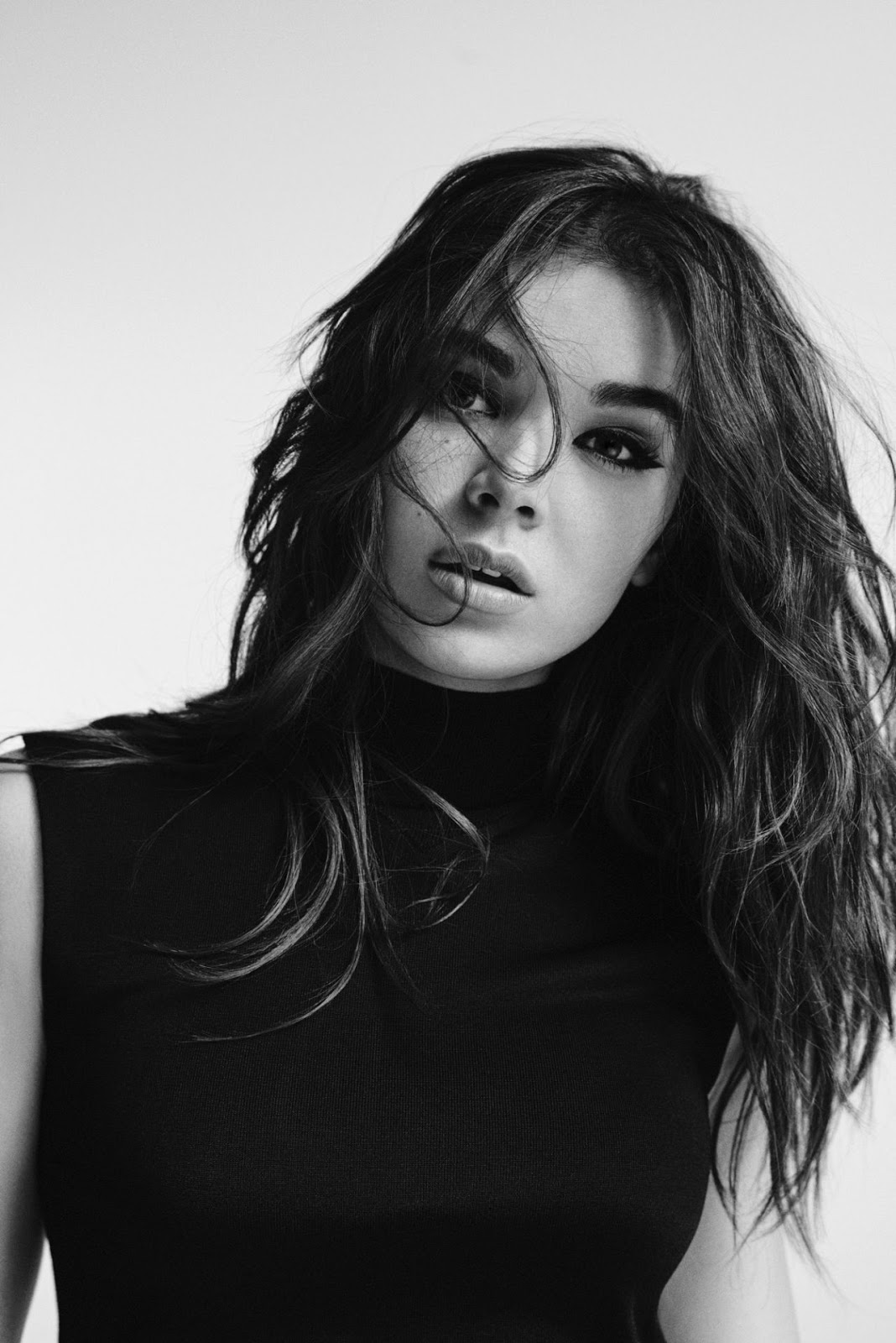 Hailee Steinfeld – Wonderland Magazine August 2015 Photoshoot | Fashion