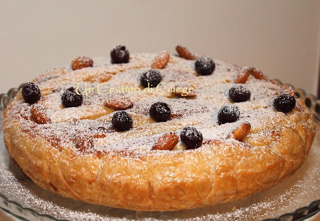 torta di sfoglia al farro e amarene