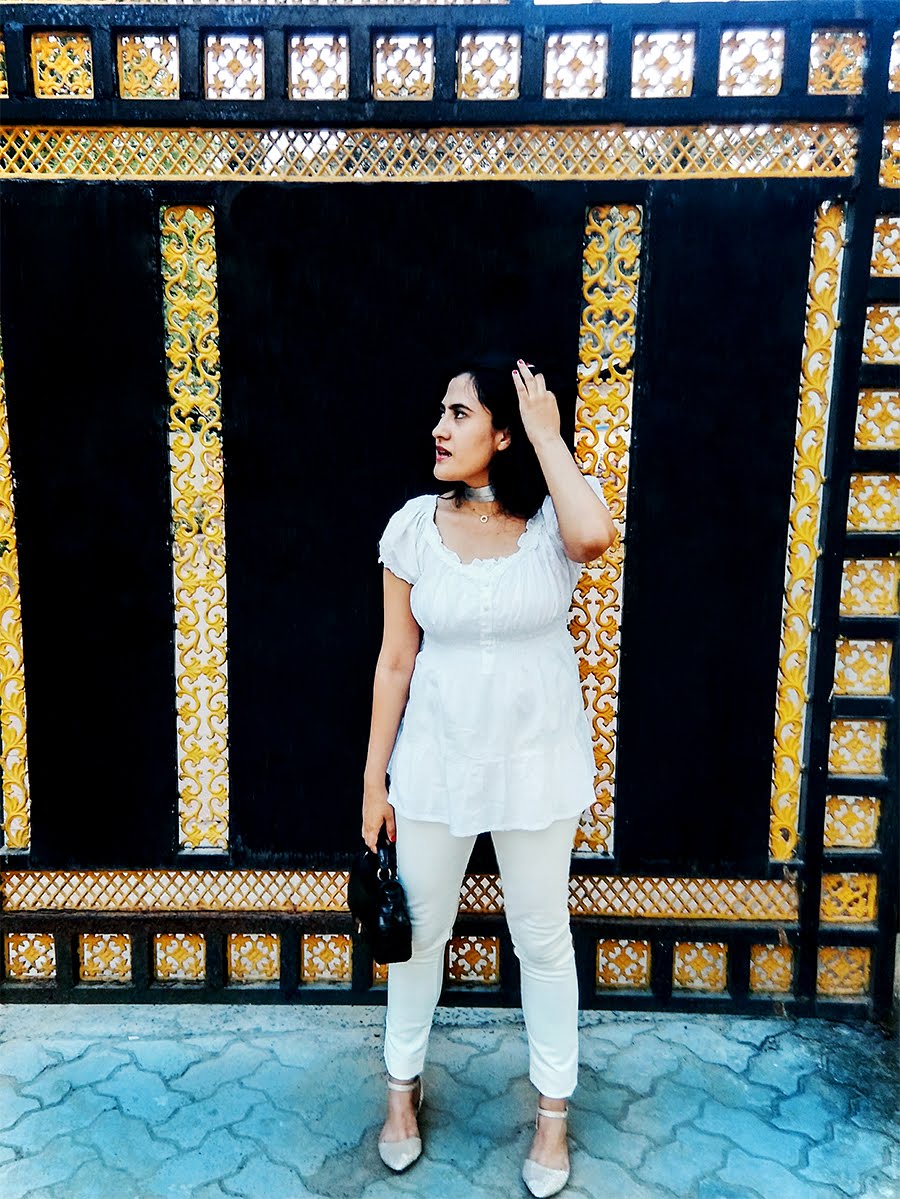 WINTER WHITE |STYLE AND ILLUSTRATION BLOG BY DHEERA JOSHI white on white outfits, indian fashion blogger,all white outfits