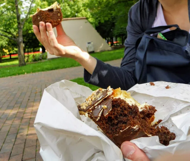 Things to do in Tricity Poland: eat plenty of cake in the park