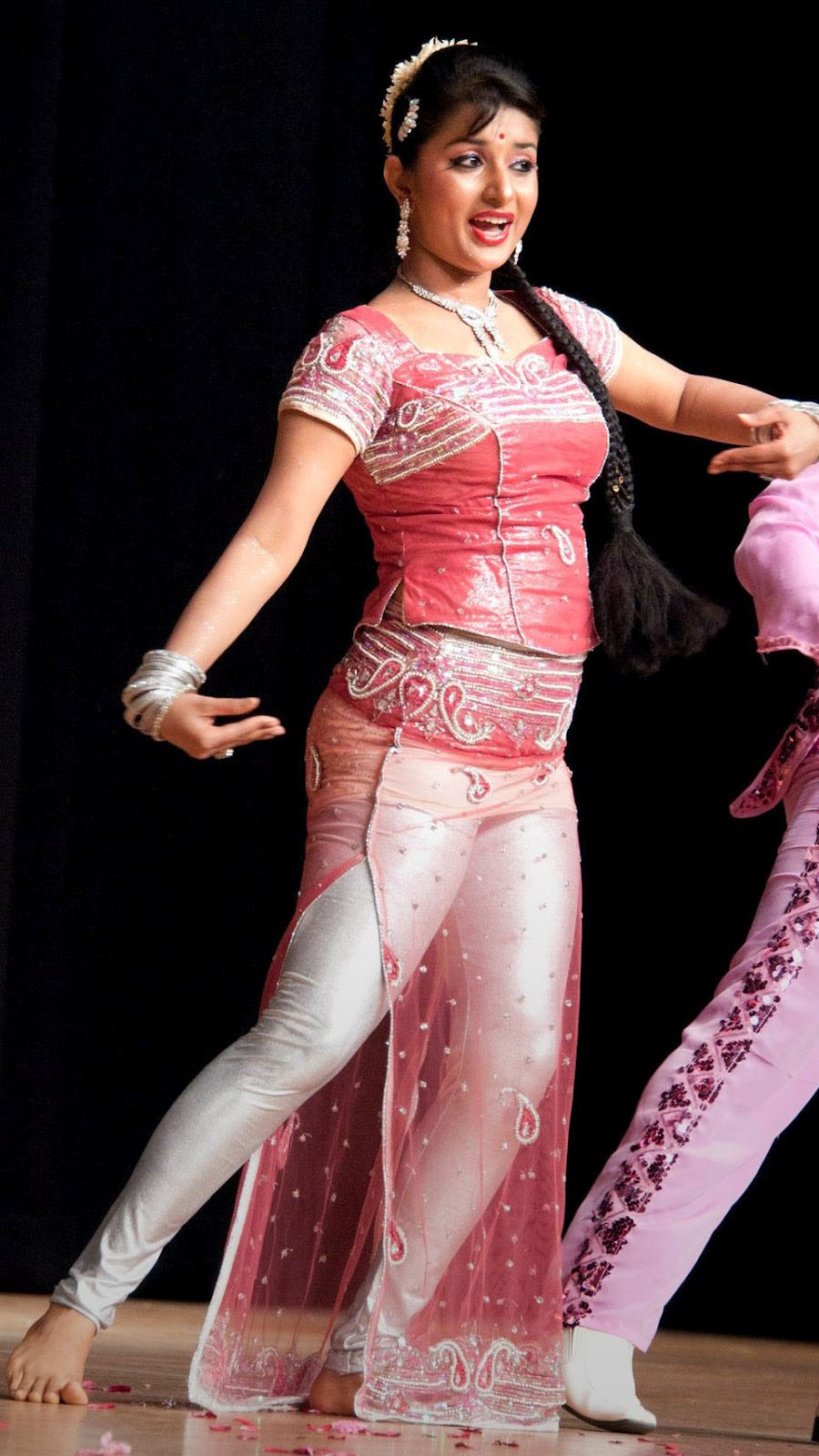 Meera Jasmine Cute Photos Meera Jasmine Latest Dance Stills Beautiful Indian Actress Cute