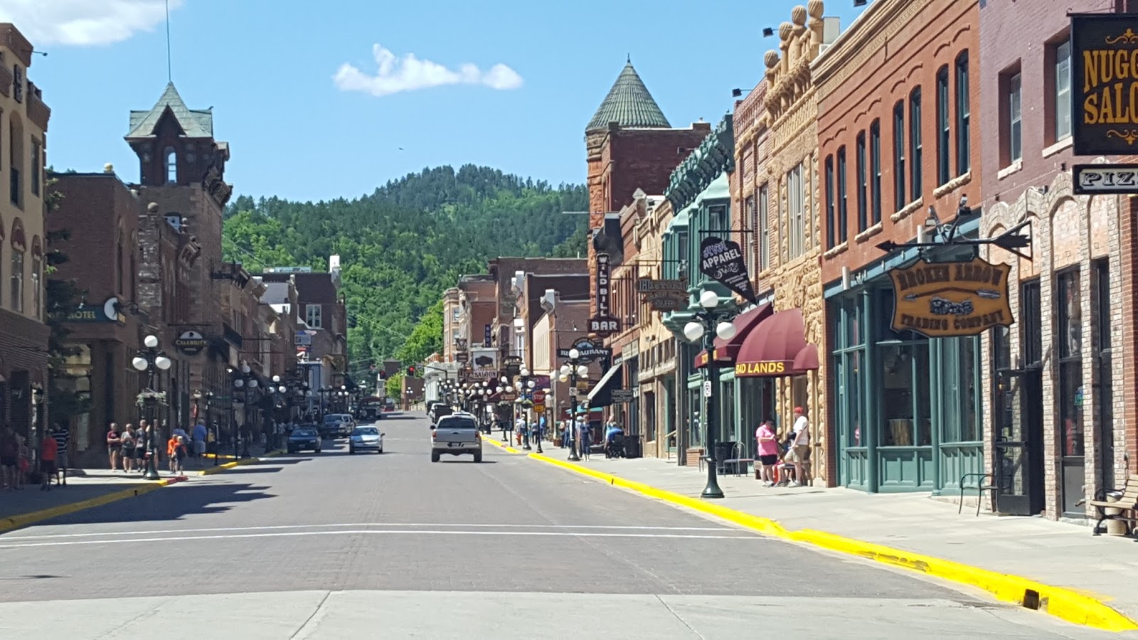 EasOn Down The Road Spearfish, SD and The Beartooth Scenic Byway