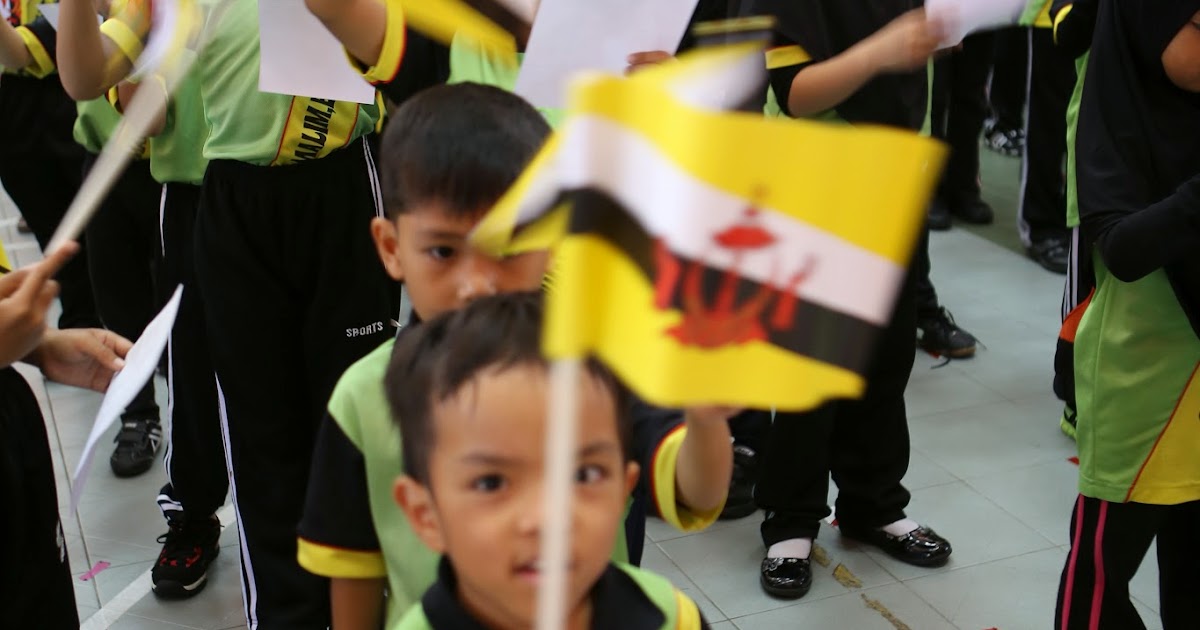 Contoh Karangan Cerita Sekolah Menengah Contoh Karangan