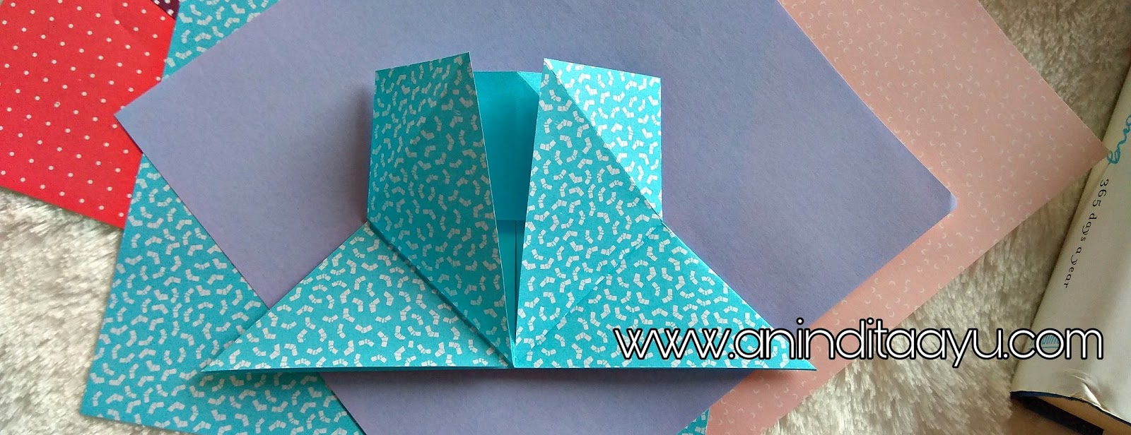 DIY origami pembatas buku