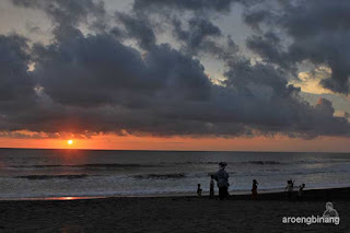 pantai batubelig kerobokan bali