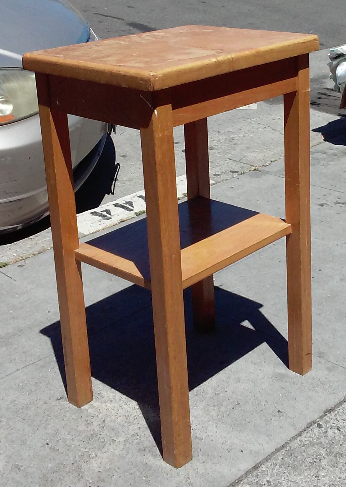 UHURU FURNITURE & COLLECTIBLES SOLD 3256 30" Tall Vintage Oak Stand 40