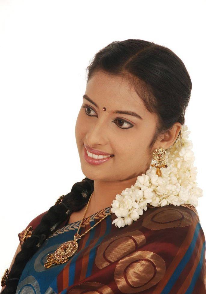 Latest model. Шальвар-камиз женский. Latest model. Панджаби одежда для женщин. Хансика мотвани хот x.