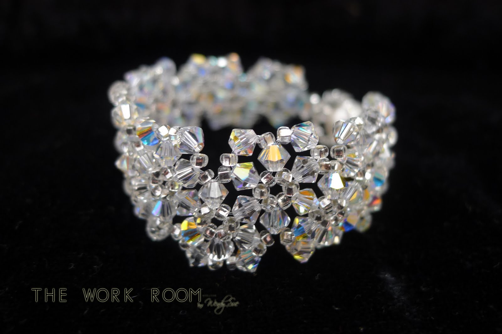 The Work Room TWR074 Crystal Cuff Bracelet Tutorial