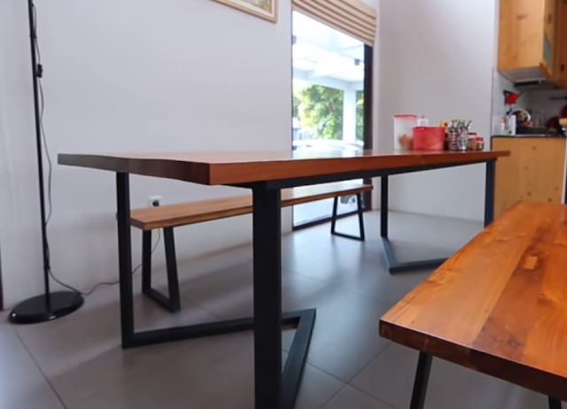 Implementing Contemporary Style with Refreshing Tropical Nuance Implementing Contemporary Style with Refreshing Tropical Nuance