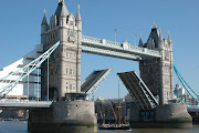 Tower bridge was build in year 1894 across the river of Thames. (tower bridge )
