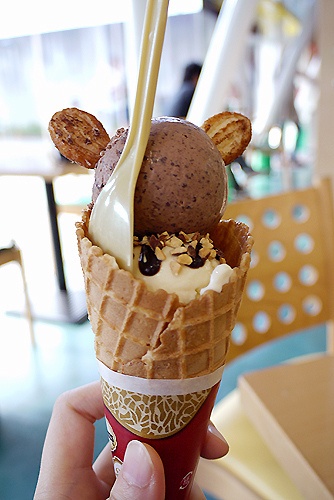 teddy bear ice cream cold cow ice cream teddy bear ice cream cold cow ice cream