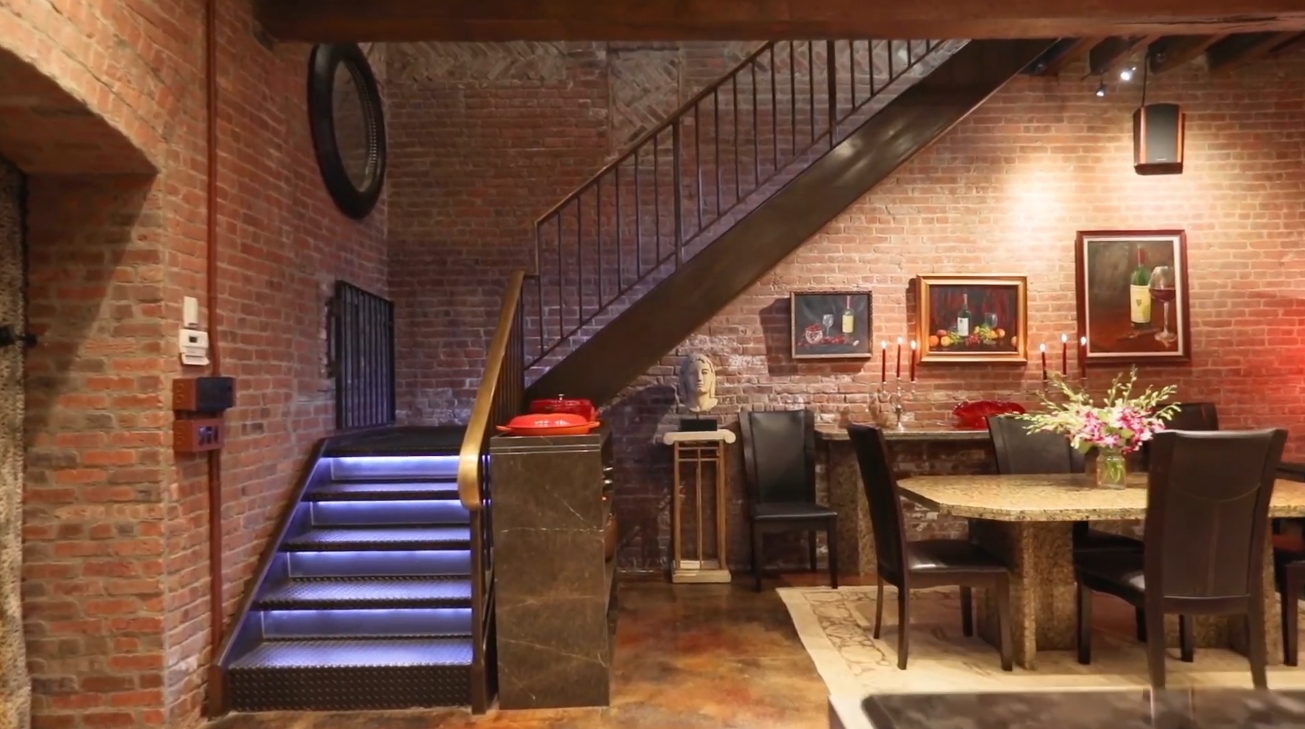 Interior Design Tour vs. Amazing Jersey City Home Loft Redone to the Highest Quality