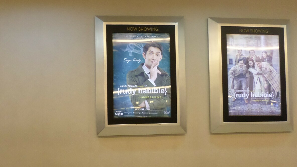 Unsur Intrinsik Dan Ekstrinsik Film Habibie Dan Ainun Berbagai Unsur