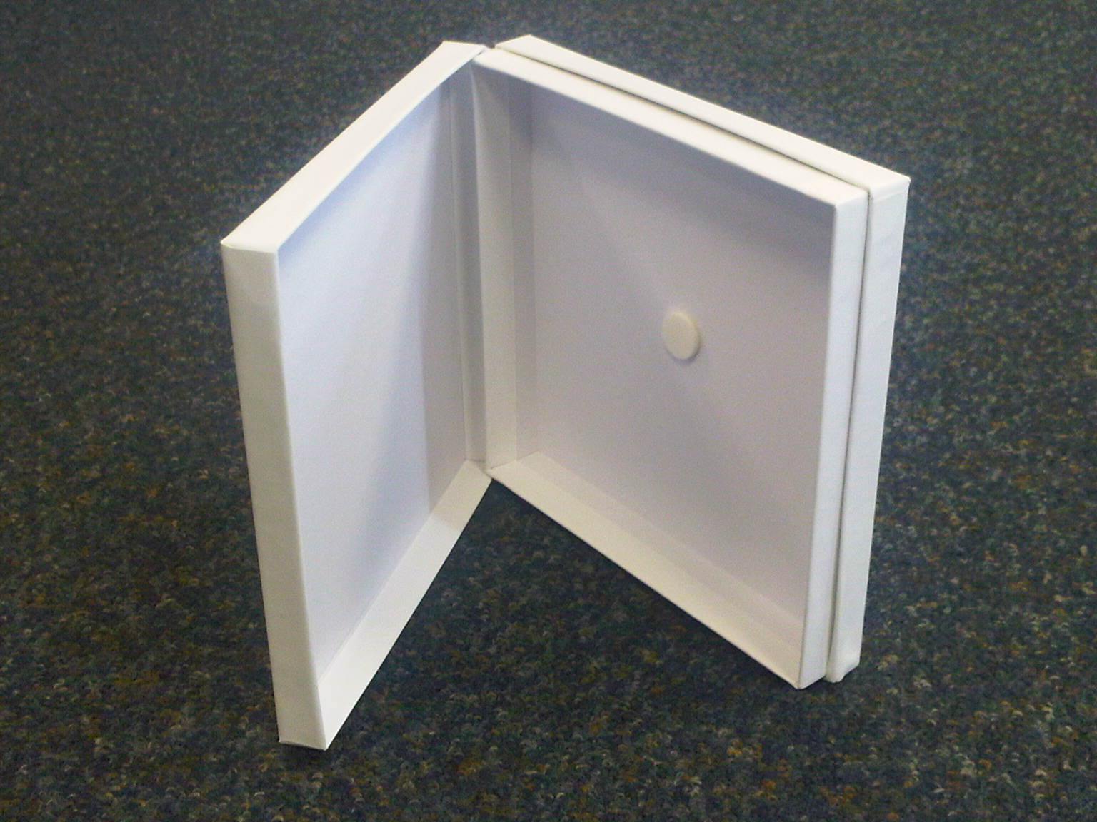 brandedmedia CD & DVD Clamshell Boxes The Perfect Presentation!!