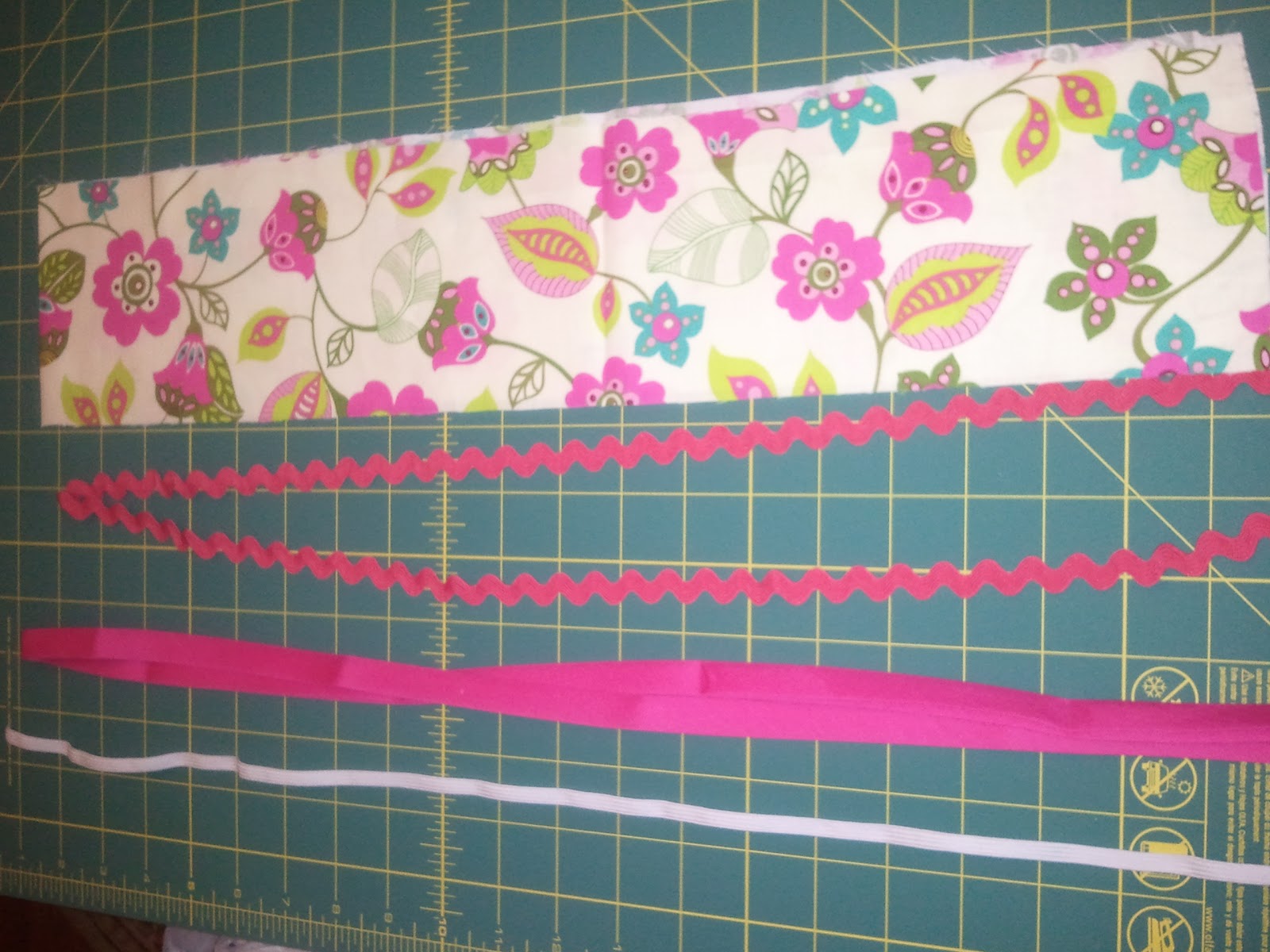 How to make a Clown Collar for a Pillowcase Dress