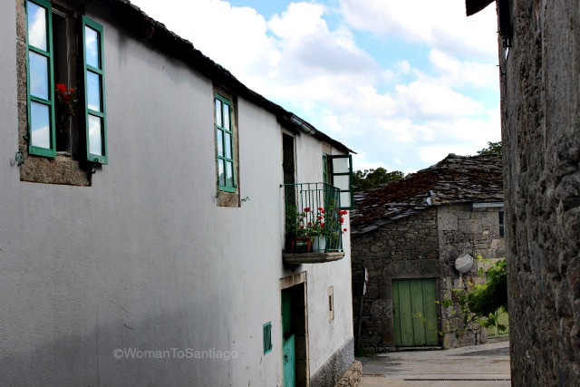 santa-eulalia-de-boveda-lugo-camino-de-santiago-primitivo-casa