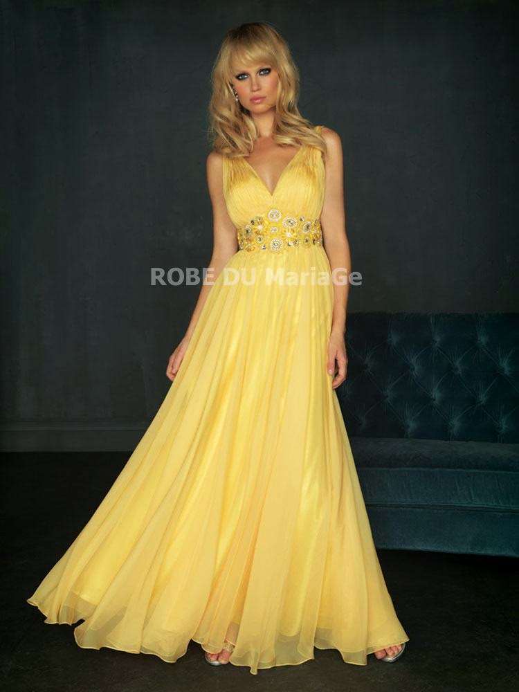 robe de mariage, robe de soir?�e, robe de cocktail etc: 7 robes ?� porter pour un mariage de plage