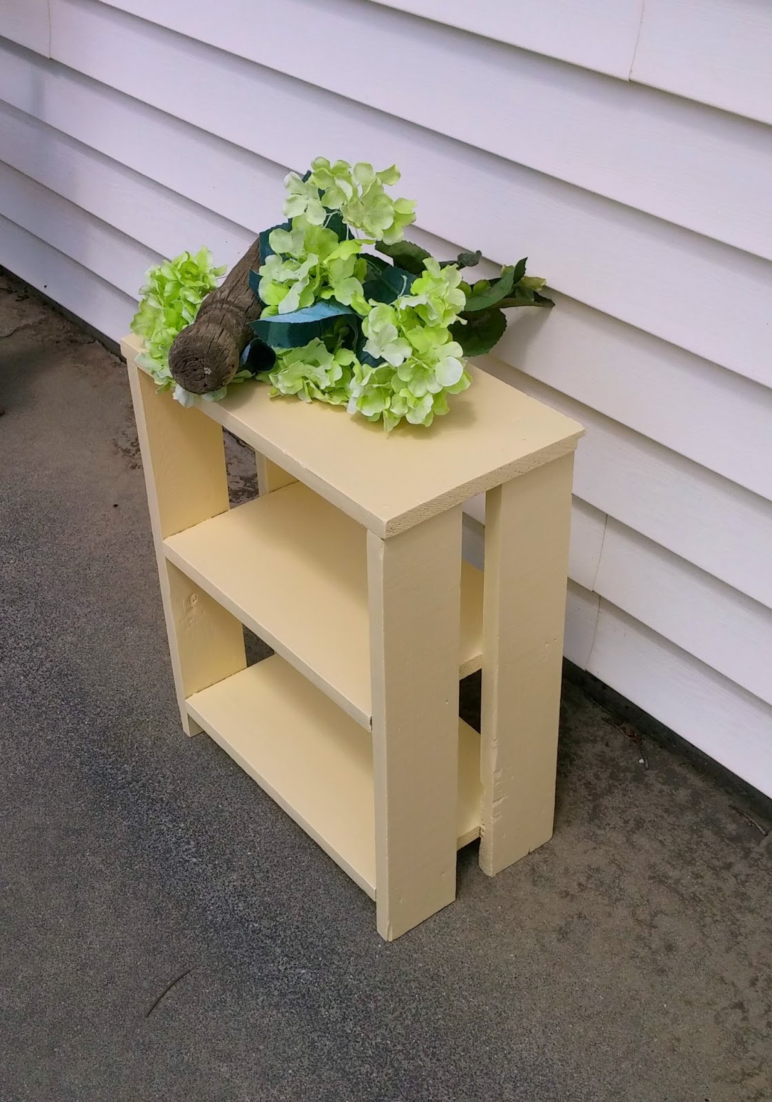 Ice Cream Colored Bookcase Makeovers Little Vintage Cottage
