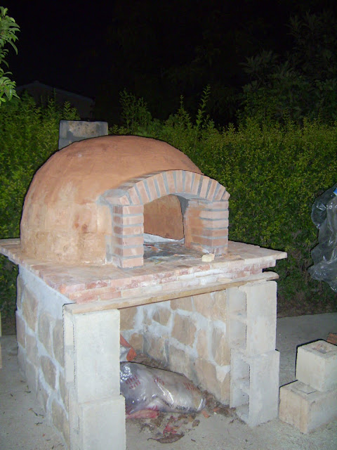 MundoCharly: Construccion de un Horno de Leña - Capitulo Undecimo: "La