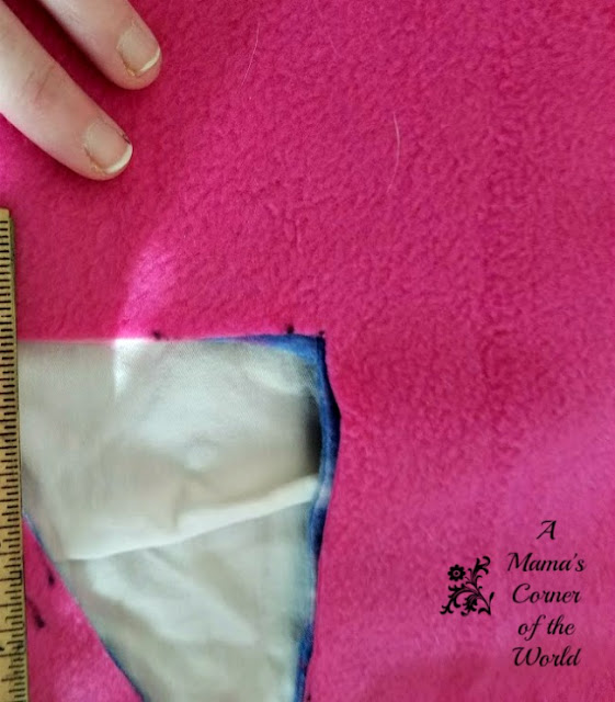 Social Good Project Making Fleece Blankets for Charity Organizations