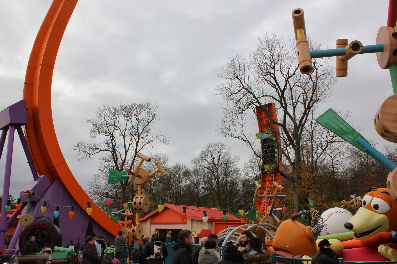 toy story land disneyland paris