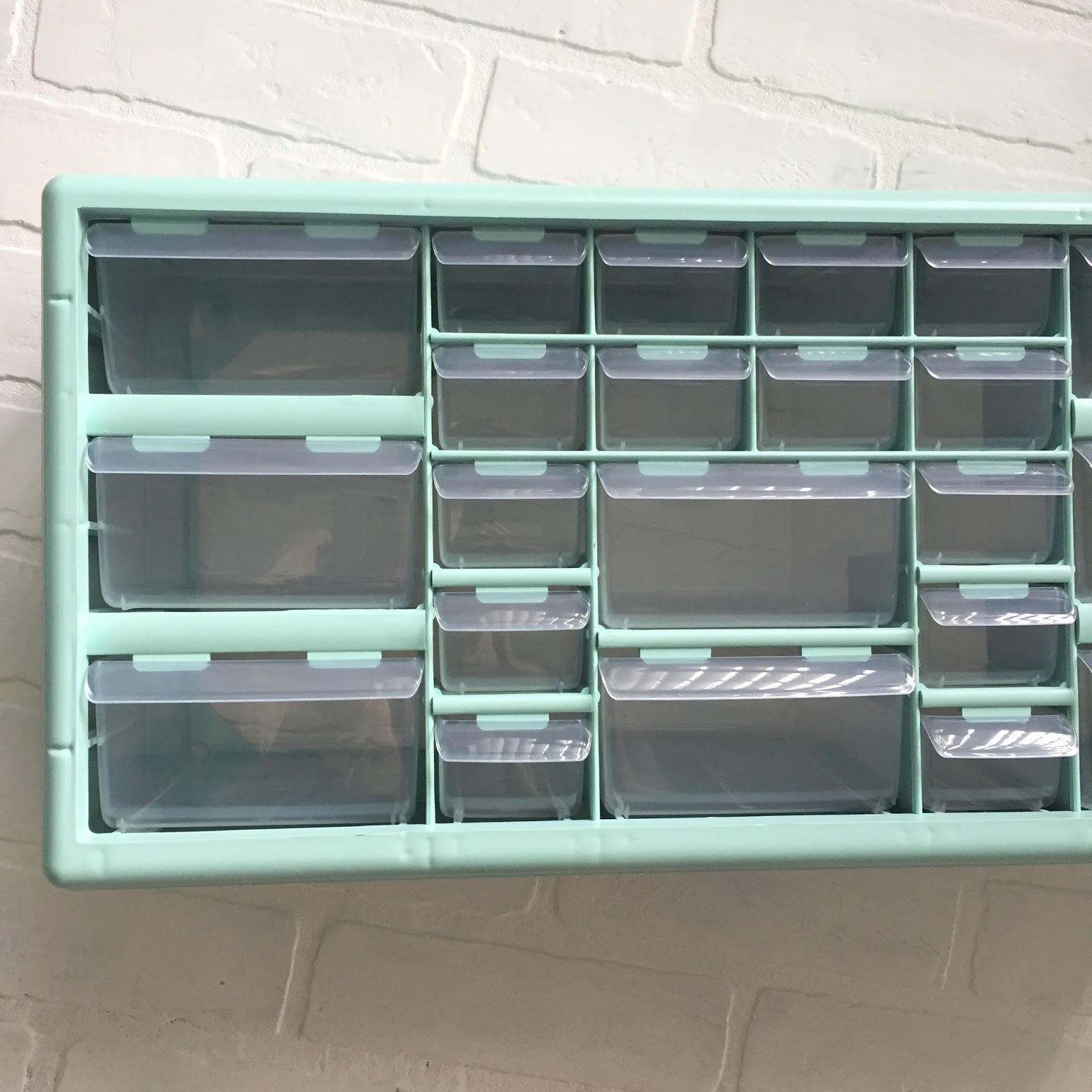 DIY Desktop Organization Toolbox! Simply Speech