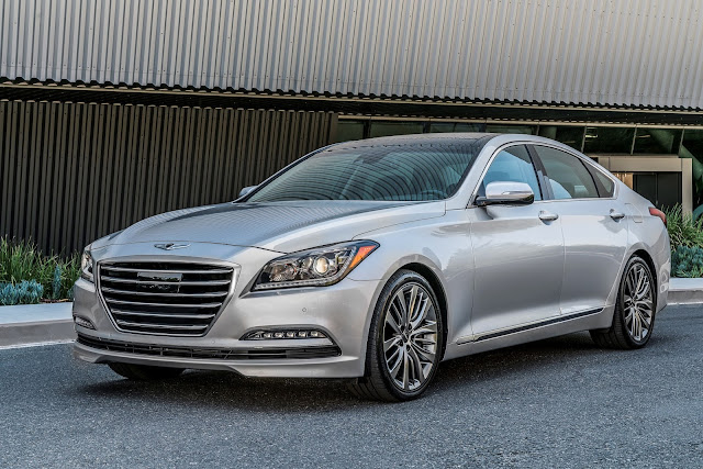 2017 Genesis G80 RWD 5.0 Ultimate front 3/4 view Front 3/4 view of 2017 Genesis G80 RWD 5.0