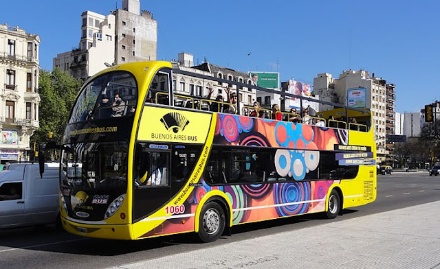 Passeio de ônibus turístico por Buenos Aires Passeio de ônibus turístico por Buenos Aires