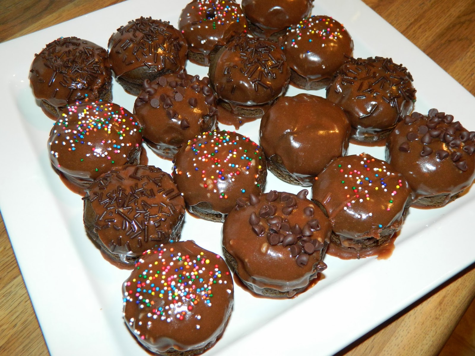 Polka-Dotty Place: Baked Chocolate Donuts