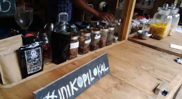 Nikmatnya Kopi Tanam Sendiri di Alam Santosa