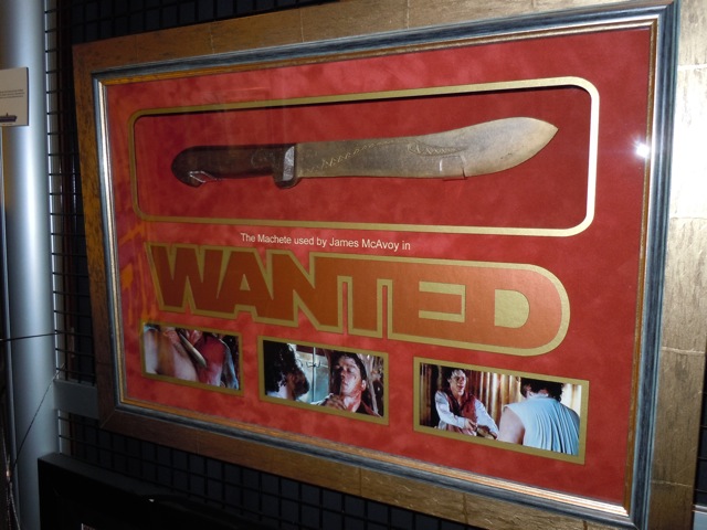 Wanted machete prop