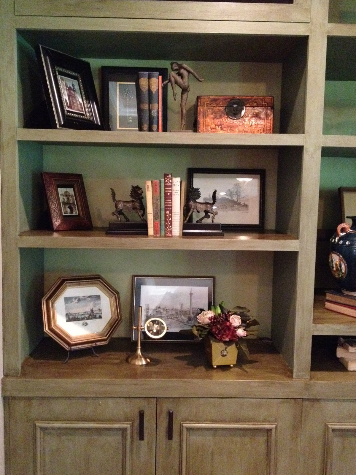 Robyn Story Designs and Boutique A FABULOUS MELAMINE UPDATE WITH CHALK