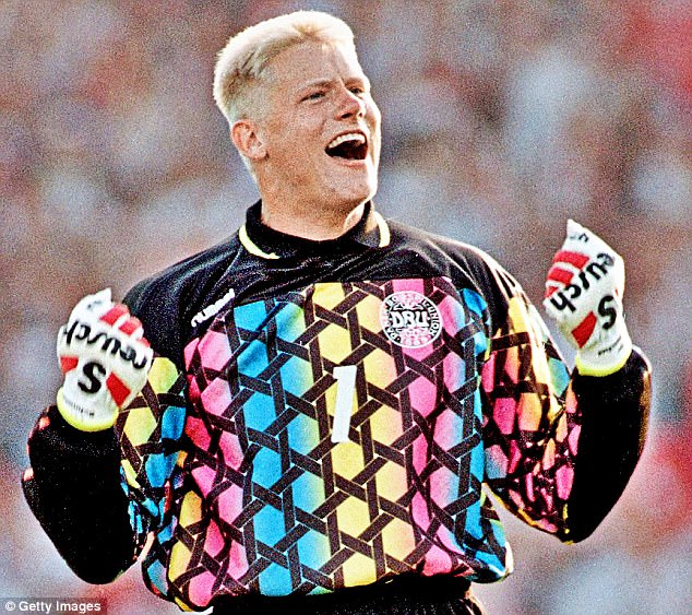 Denmark Goalkeeper Shirt Retro 92 - LIMITED EDITION