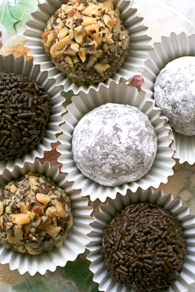 Chocolate Rum Balls are 5-ingredient, no-bake, sweet treats made with velvety melted chocolate and spiced rum.