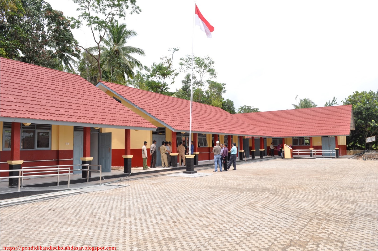 Suasana Sekolah - Homecare24