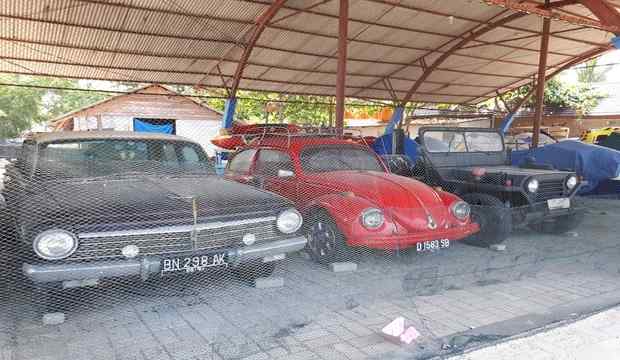 MObil antik di tongaci MObil antik di tongaci